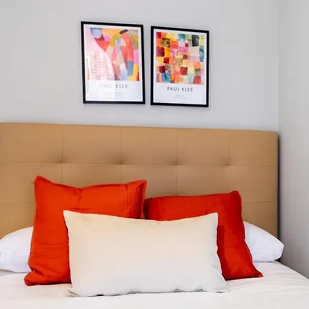 2 Bedrooms 1 Bathroom Furnished - Lavapies - Modern - Mintystay Madrid Exterior photo